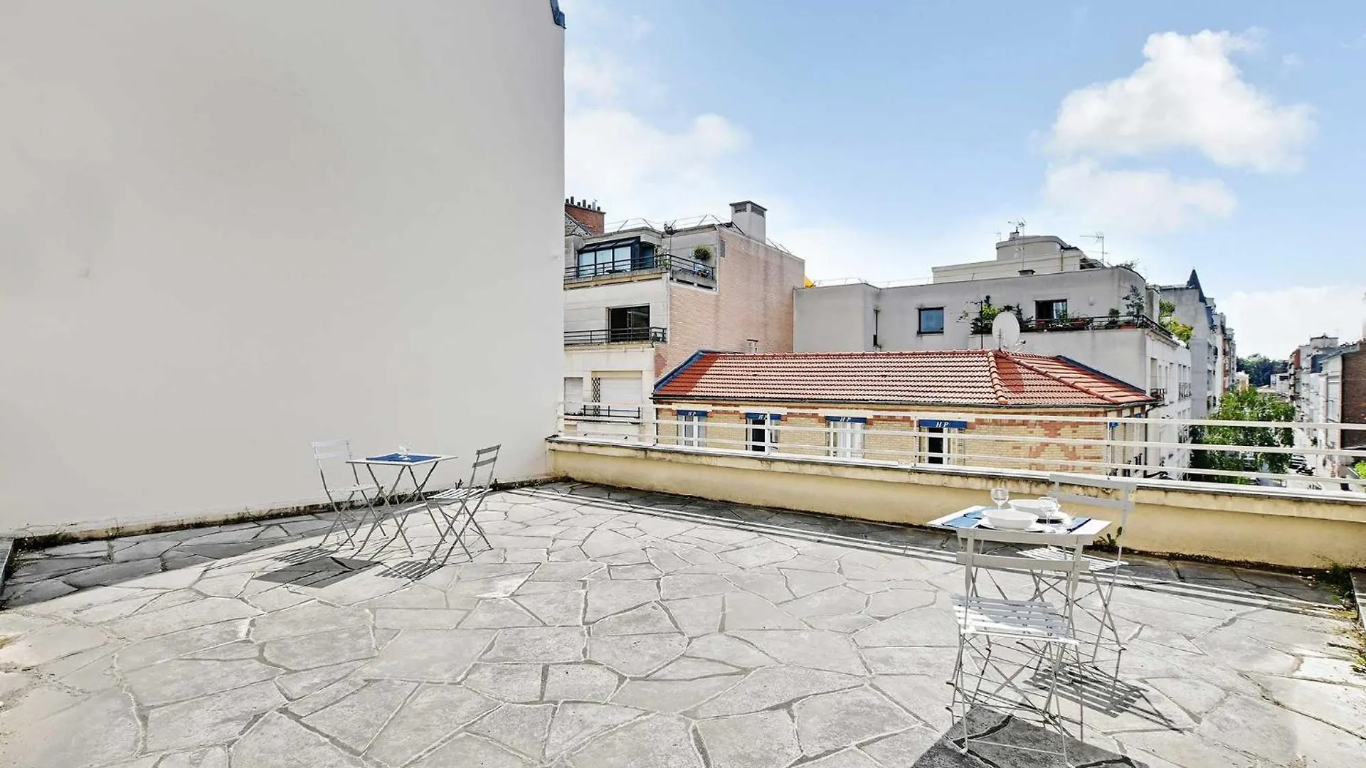 Charming Studio - 2P - Near Convention Paris France
